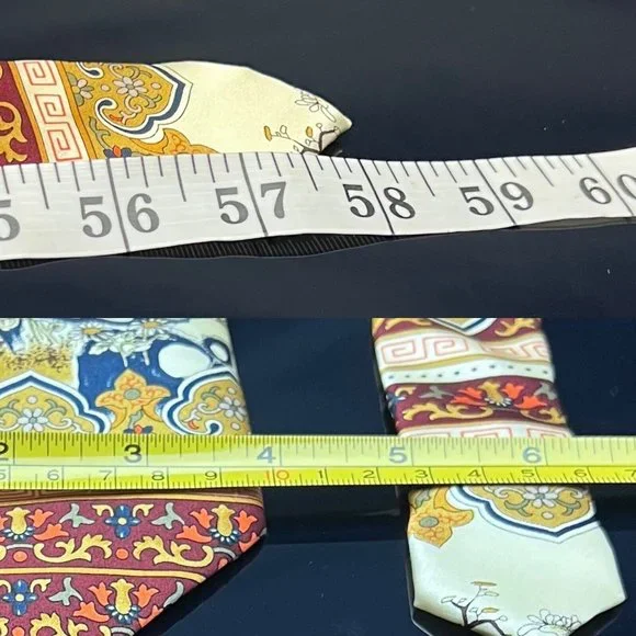 New, Beautiful 100% Silk Necktie from The National Palace Museum Of Taiwan